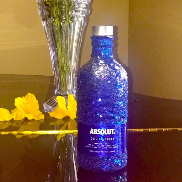 ABSOLUT Limited Edition Bottle Sleeve - Picture 3 of 7